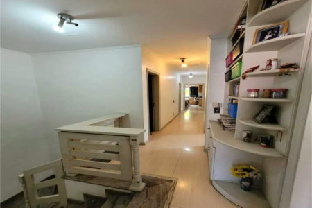 Sobrado à venda com 6 quartos, sendo 2 suítes, em Vila Romana, São Paulo, SP