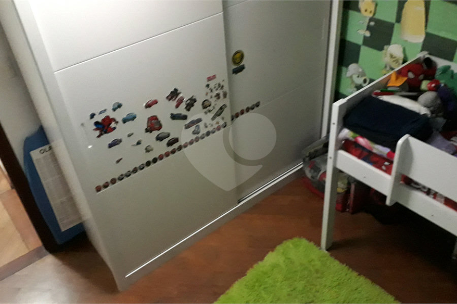 Casa à venda com 3 quartos, sendo 1 suíte, no condomínio Barbará Ii, São Paulo - SP