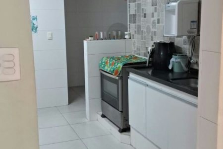 Sobrado com 3 dormitórios à venda, 150 m² por R$ 780.000,00 - Estuário - Santos/SP