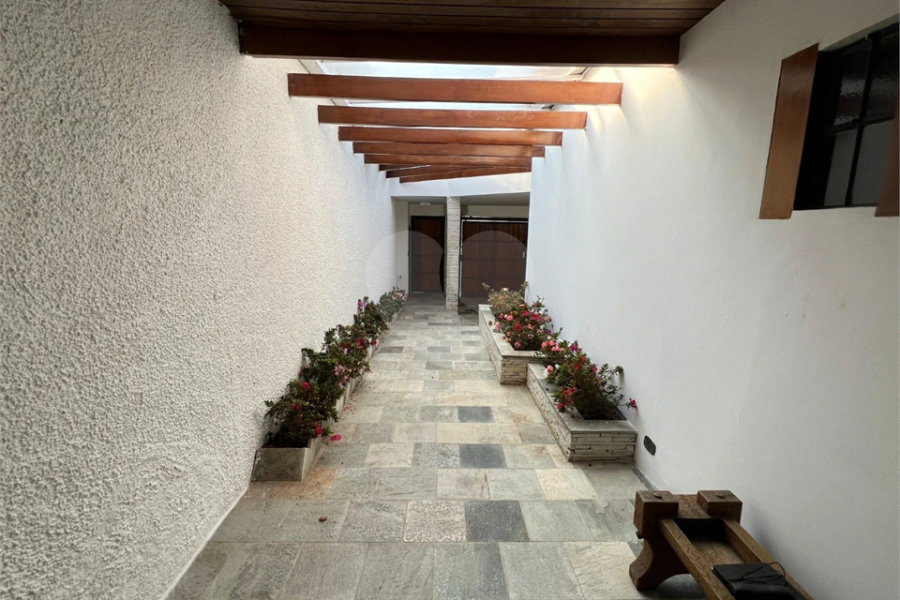Sobrado à venda com 4 suítes em Horto Florestal, São Paulo, SP