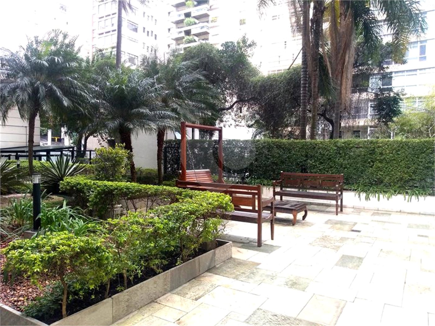 Apartamento para alugar com 3 quartos, sendo 1 suíte, em Jardim América, São Paulo, SP