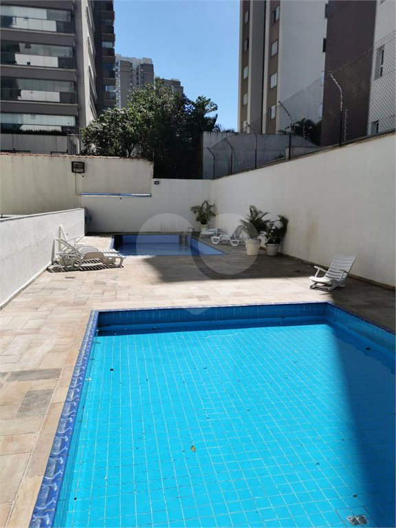 Cobertura à venda com 3 quartos em Vila Gumercindo, São Paulo, SP