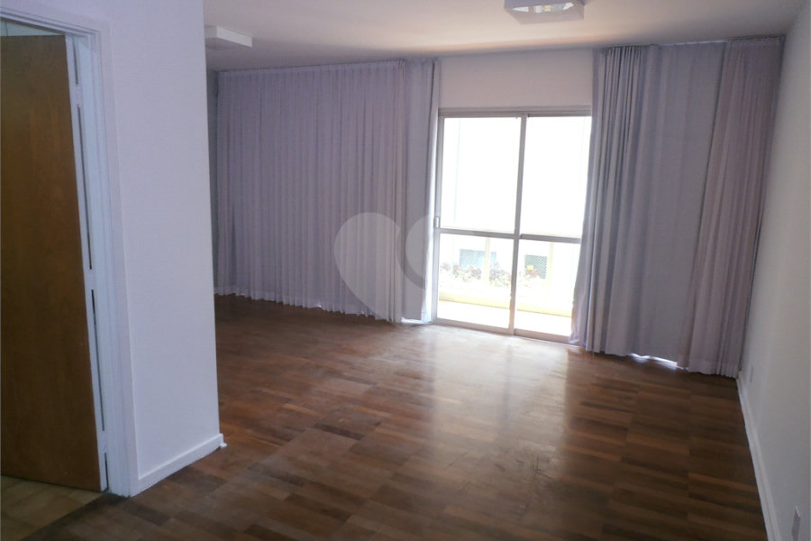 Apartamento à venda com 3 quartos, sendo 1 suíte, em Perdizes, São Paulo, SP
