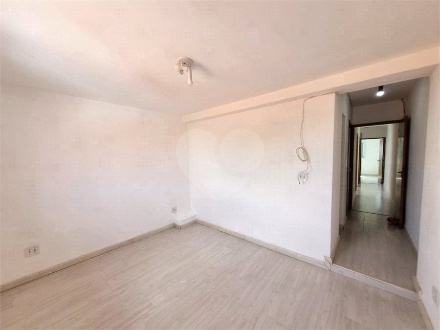 Sobrado à venda com 3 quartos, sendo 1 suíte,  em Jardim Ester Yolanda, São Paulo, SP