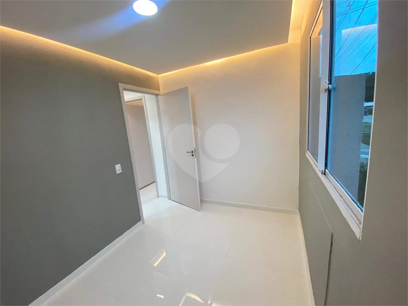 Apartamento à venda com 2 quartos em Santíssimo, Rio de Janeiro, RJ