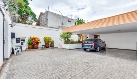 Casa à venda com 4 quartos, sendo 1 suíte,  em Brooklin, São Paulo, SP