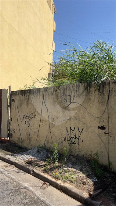 Terreno à venda com 3 quartos em Jardim Rizzo, São Paulo, SP
