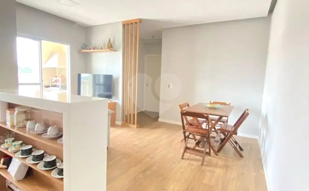 Apartamento à venda com 2 quartos, sendo 1 suíte,  em Aparecidinha, Sorocaba, SP
