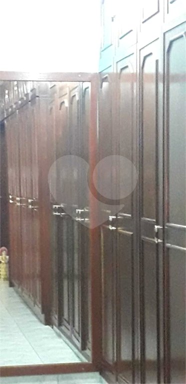 Casa à venda com 4 quartos, sendo 2 suítes, no condomínio Gleba II, Mairiporã - SP