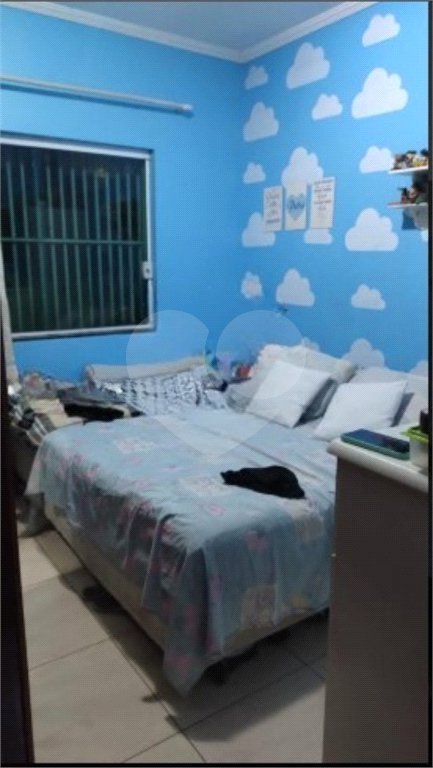 Casa à venda com 5 quartos, sendo 1 suíte,  em Parque do Colégio, Suzano, SP