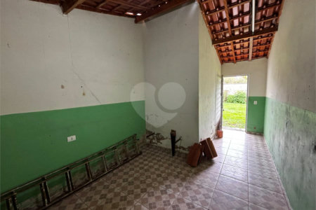 Casa à venda com 4 quartos, sendo 2 suítes, no condomínio Zuleika Jabour, Salto - SP
