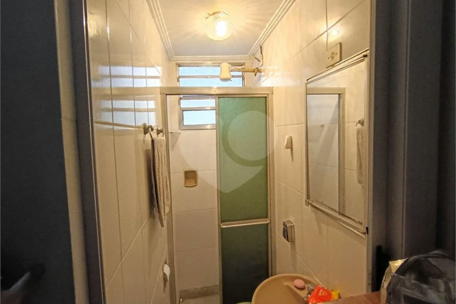 Casa Térrea à venda com 5 quartos, sendo 1 suíte,  em Chora Menino, São Paulo, SP