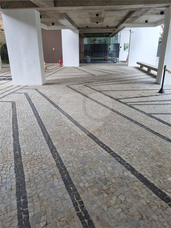 Cobertura à venda ou para alugar com 5 quartos, sendo 2 suítes, em Alto da Boa Vista, São Paulo, SP