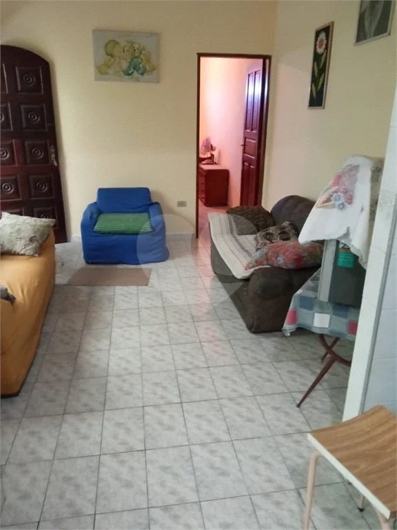 Casa Térrea à venda com 2 quartos, sendo 1 suíte, no Centro, Itanhaém, SP