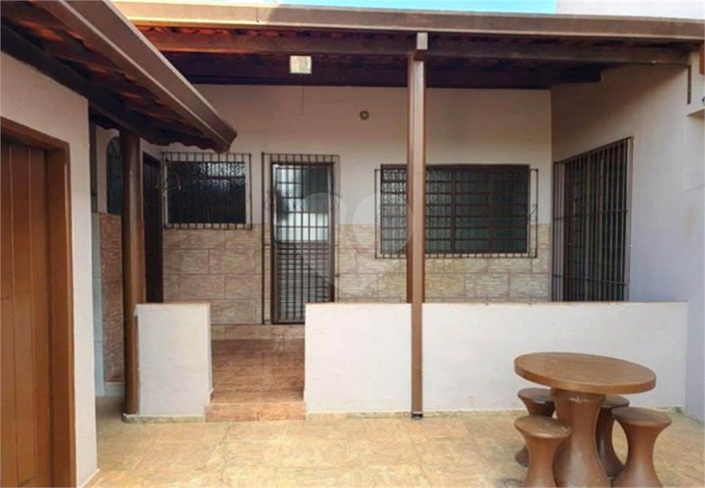 Casa à venda com 3 quartos, sendo 1 suíte, no Centro, Ouro Fino, MG