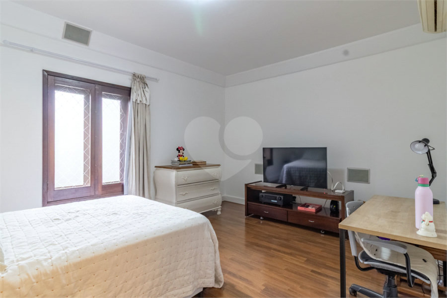 Casa à venda com 3 quartos, sendo 1 suíte, em Jardim Paulistano, São Paulo, SP