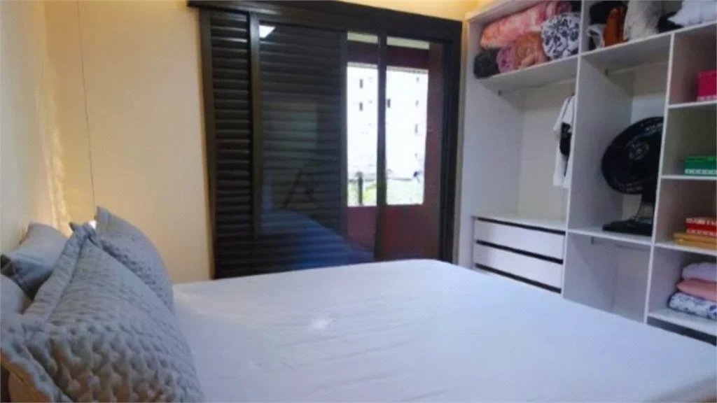Apartamento à venda com 2 suítes em Jardim Londrina, São Paulo, SP