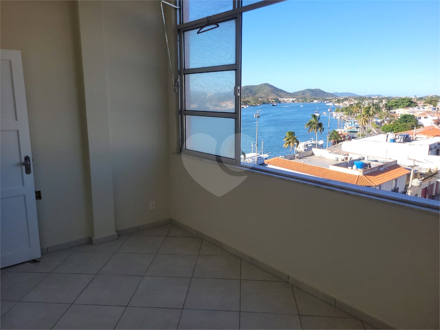 Apartamento à venda com 2 quartos no Centro, Cabo Frio, RJ