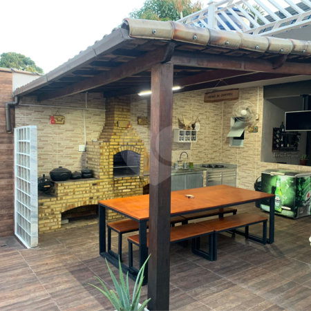Casa à venda com 4 quartos, sendo 2 suítes,  em Santana, Itaguaí, RJ