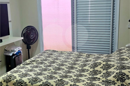 Casa á venda no condomínio Damha I