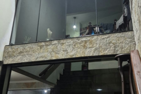 Casa à venda com 5 quartos, sendo 3 suítes, em Real, Praia Grande - SP