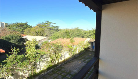 Casa em condomínio à venda com 2 suítes em Peró, Cabo Frio, RJ