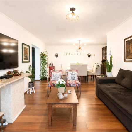 Apartamento à venda com 3 quartos, sendo 1 suíte, em Alto da Boa Vista, São Paulo, SP