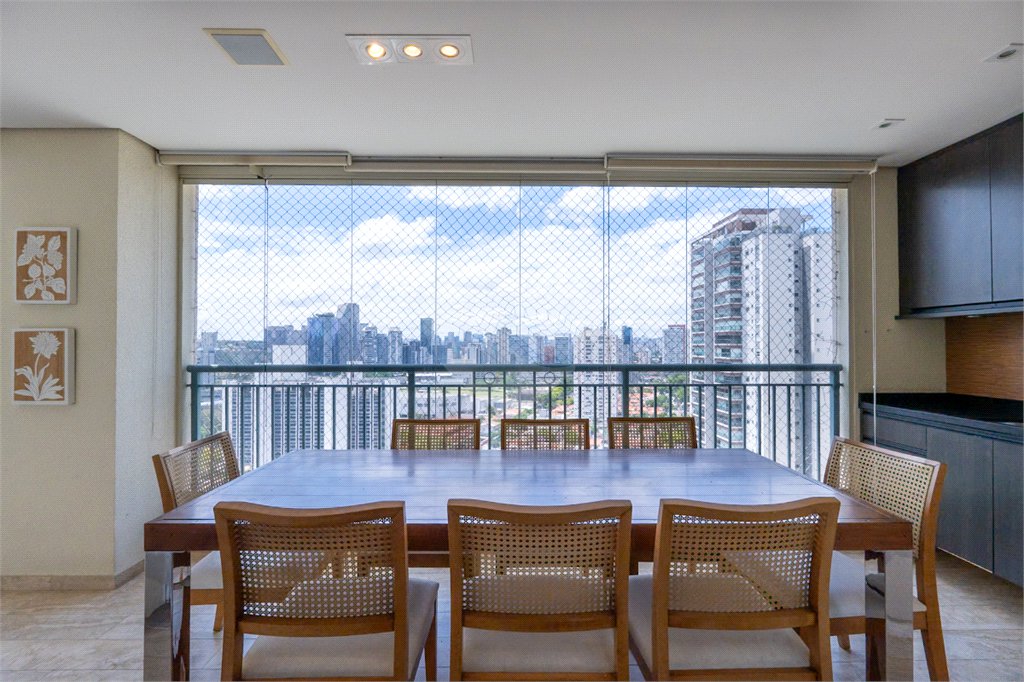 Apartamento à venda com 3 suítes em Brooklin, São Paulo, SP