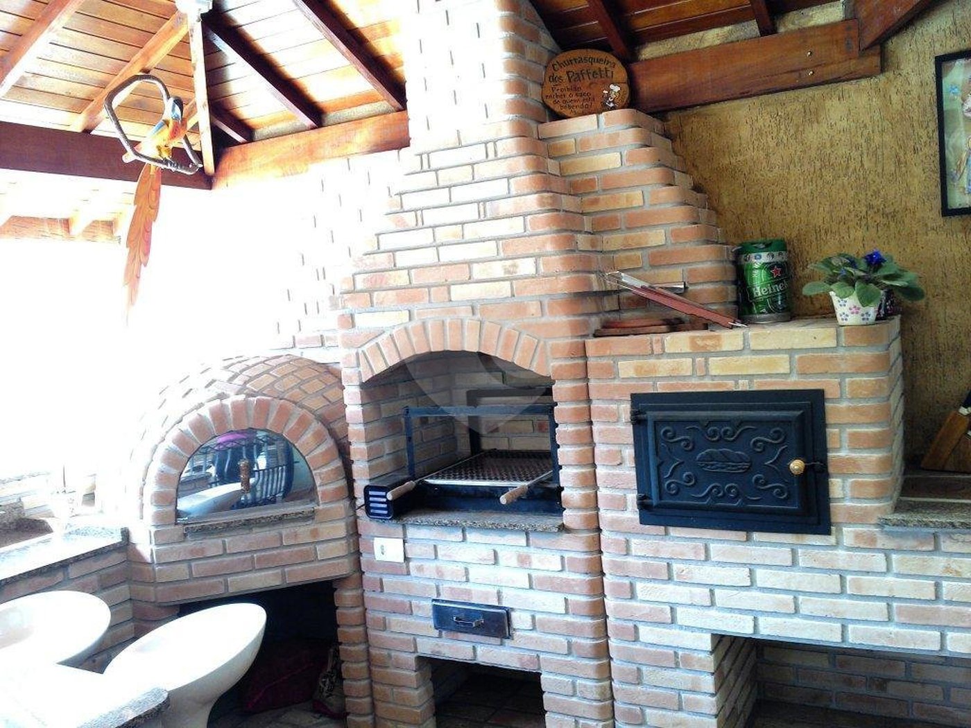 Casa à venda com 4 quartos, sendo 2 suítes,  em Horto, São Paulo, SP