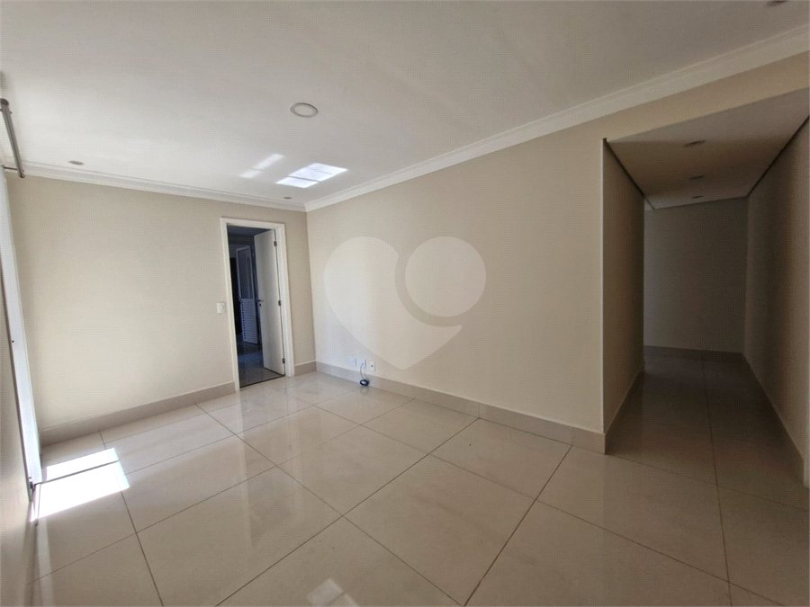 Apartamento para alugar com 3 suítes em Santana, São Paulo, SP