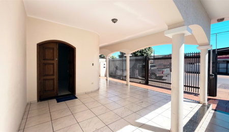 Casa à venda com 3 quartos, sendo 1 suíte, em Jardim Progresso, Três Lagoas, MS