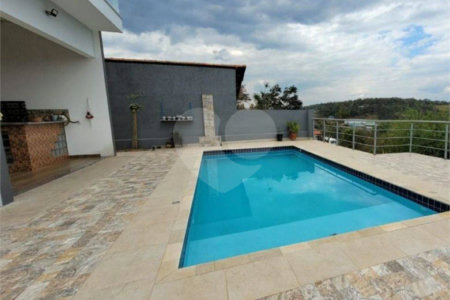 Casa à venda com 3 quartos, sendo 1 suíte, em Jardim Estância Brasil, Atibaia, SP