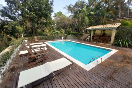 Chácara à venda ou para alugar com 3 quartos, sendo 1 suíte, em Chácaras Polozzi, Louveira, SP
