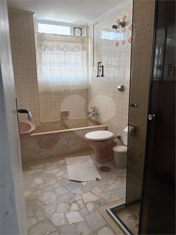 Apartamento à venda com 3 quartos, sendo 1 suíte, em Pinheiros, São Paulo, SP