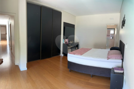 Casa à venda com 5 suítes no condomínio Porto de Atibaia, Atibaia - SP