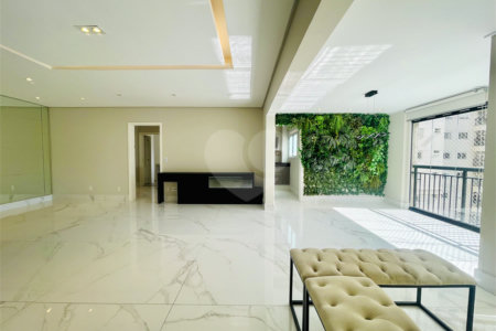 Apartamento à venda com 3 suítes em Vila Gilda, Santo André, SP