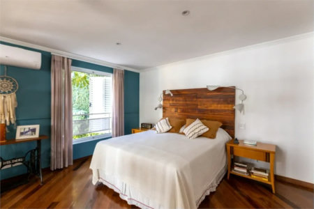 Sobrado à venda com 3 quartos, sendo 2 suítes, em Jardim Leonor, São Paulo, SP