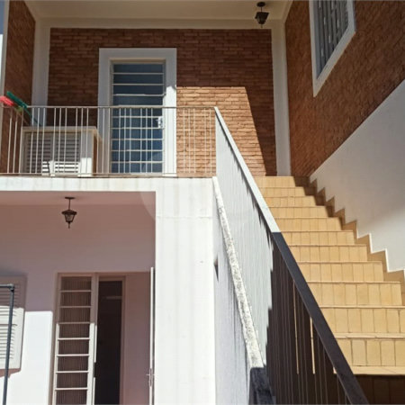 Casa à venda com 4 quartos, sendo 1 suíte, em Vila Santista, Atibaia, SP