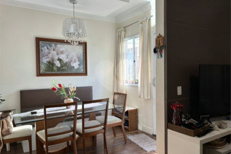 Casa à venda com 3 quartos, sendo 1 suíte, no condomínio Vila Nova Horizonte, Suzano - SP