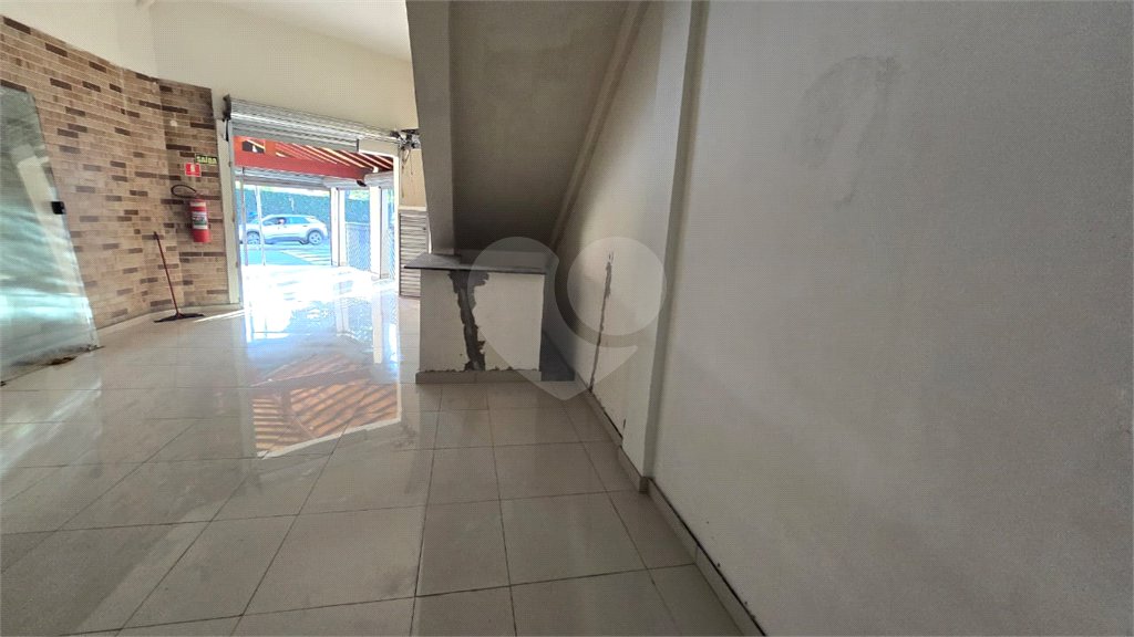 Salão 110m² comercial na Lucas Nogueira Garcez - Atibaia- SP