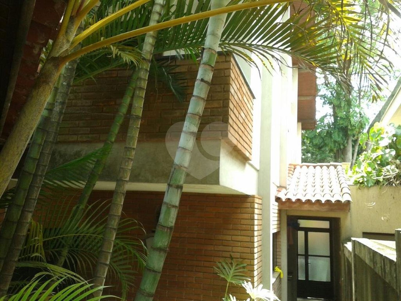 Sobrado à venda com 5 quartos, sendo 1 suíte, em Tremembé, São Paulo, SP