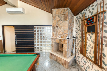Casa à venda com 5 suítes no condomínio Parque Village Castelo, Itu - SP