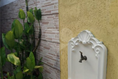 Casa à venda com 4 quartos, sendo 1 suíte, em Cidade Kemel, Poá, SP