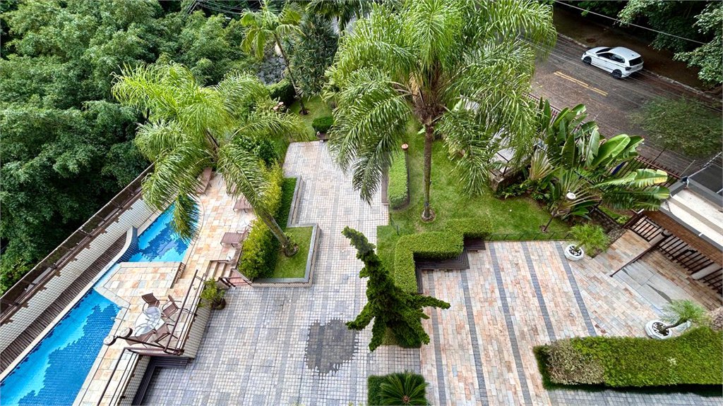 Apartamento à venda com 3 suítes em Vila Suzana, São Paulo, SP
