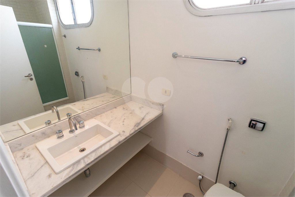 Apartamento à venda com 3 quartos, sendo 1 suíte, em Vila Sofia, São Paulo, SP