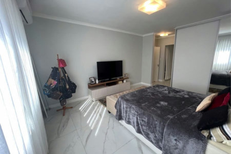 Apartamento Residencial à venda, Gonzaga, Santos - AP0199.