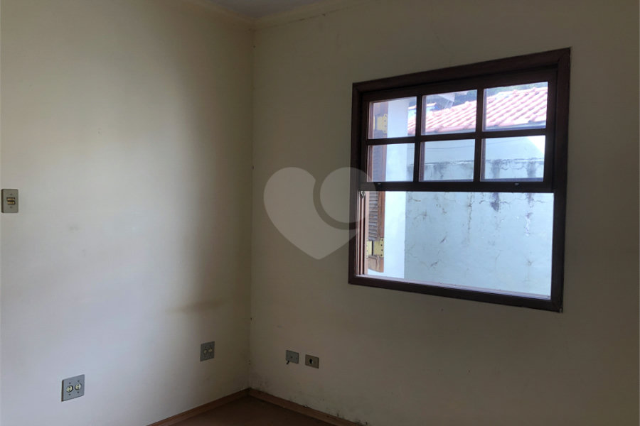 Casa Térrea à venda com 3 quartos, sendo 2 suítes, em Horto Florestal, São Paulo, SP