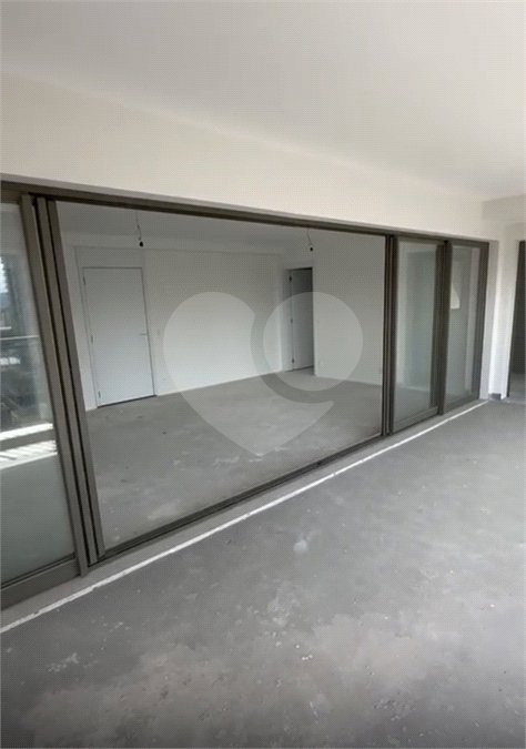 Apartamento à venda com 4 quartos, sendo 2 suítes, em Perdizes, São Paulo, SP