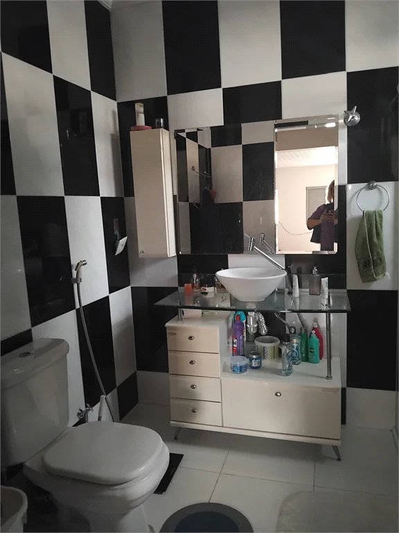 Sobrado à venda com 4 quartos, sendo 1 suíte, em Jardim Catanduva, São Paulo, SP