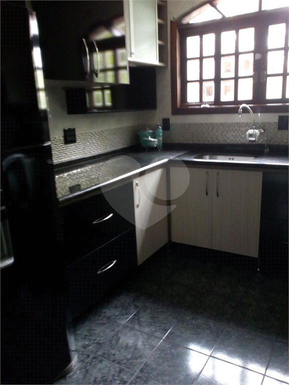 Chácara à venda com 3 quartos, sendo 1 suíte,  em Conjunto Habitacional Brás Cubas, Mogi das Cruzes, SP